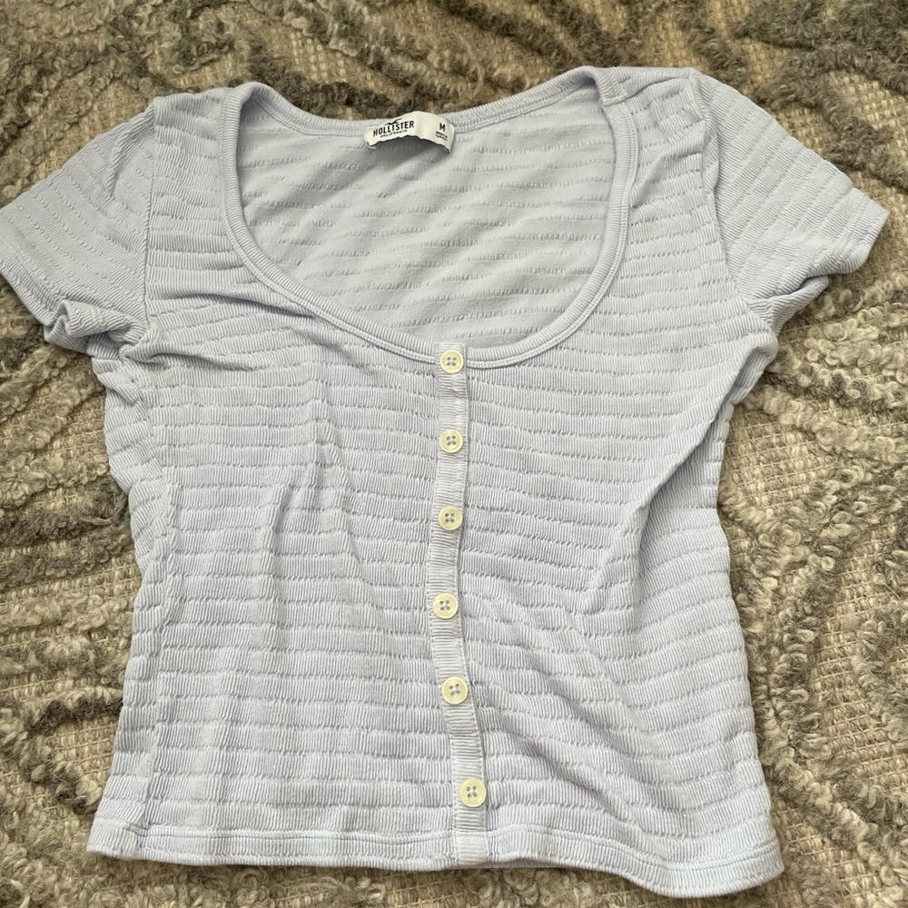 light blue scoop neck t shirt